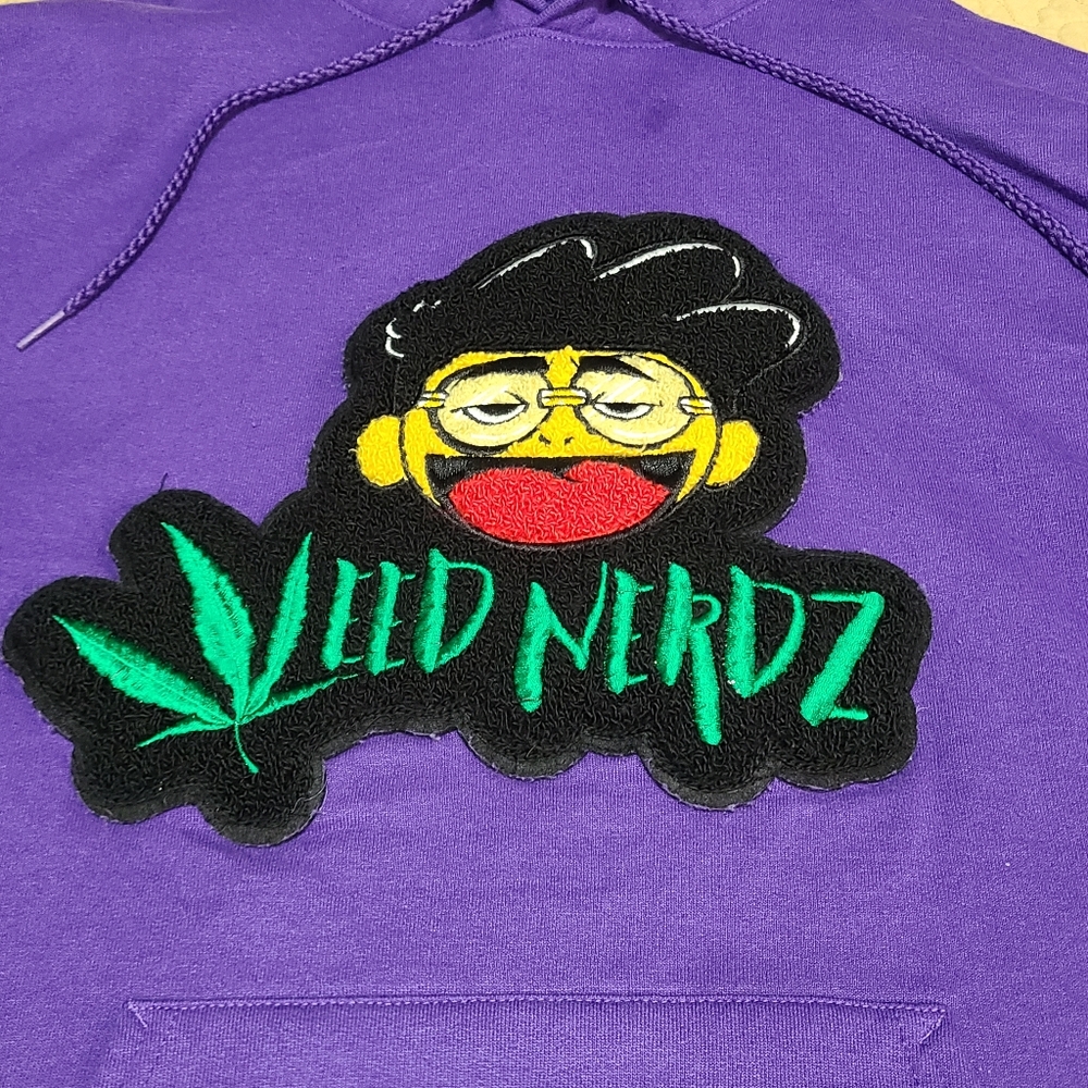 Weed Nerdz embroidered hoodie size M